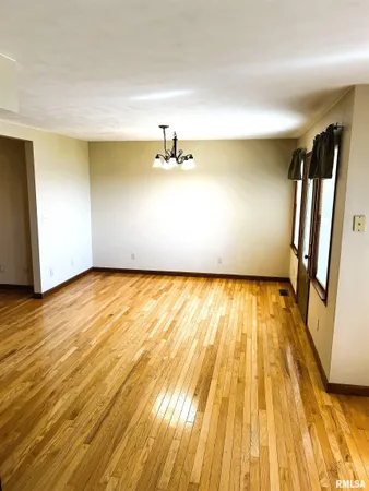 $324,900 | 12346 Townline Road, Pekin, IL 61554