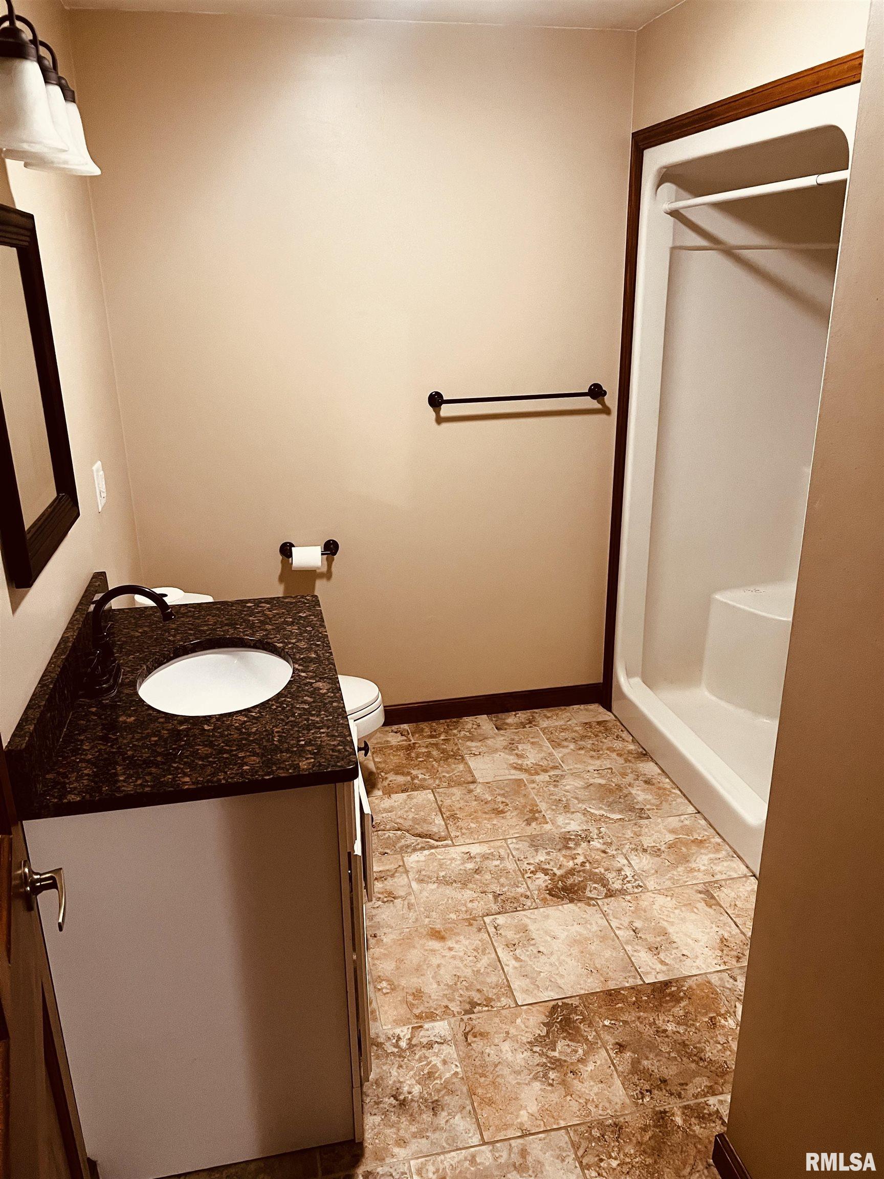 12346 Townline Road Pekin, IL 61554 - Photo 8 of 18