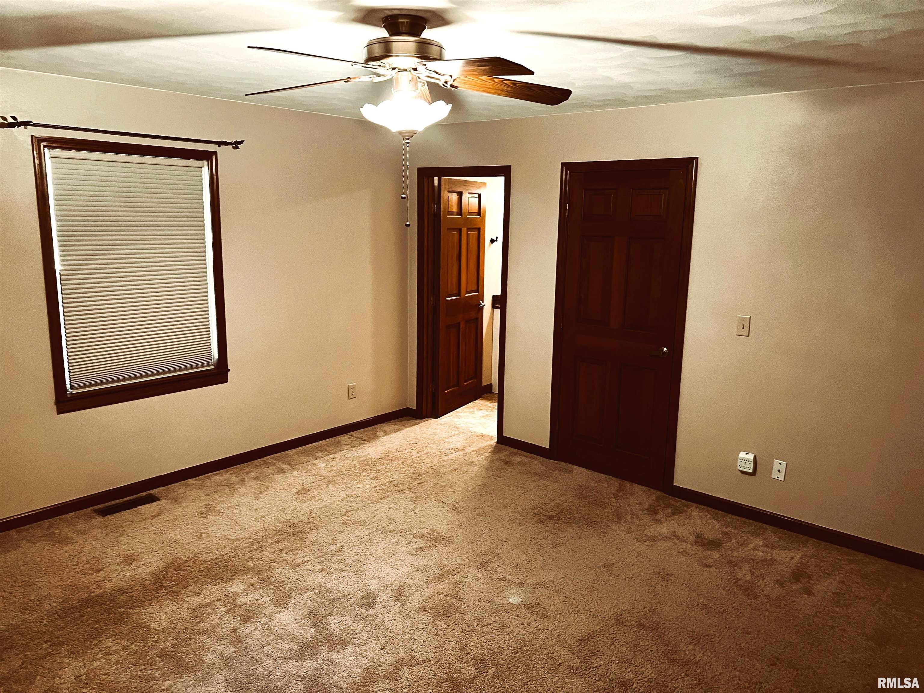 12346 Townline Road Pekin, IL 61554 - Photo 9 of 18