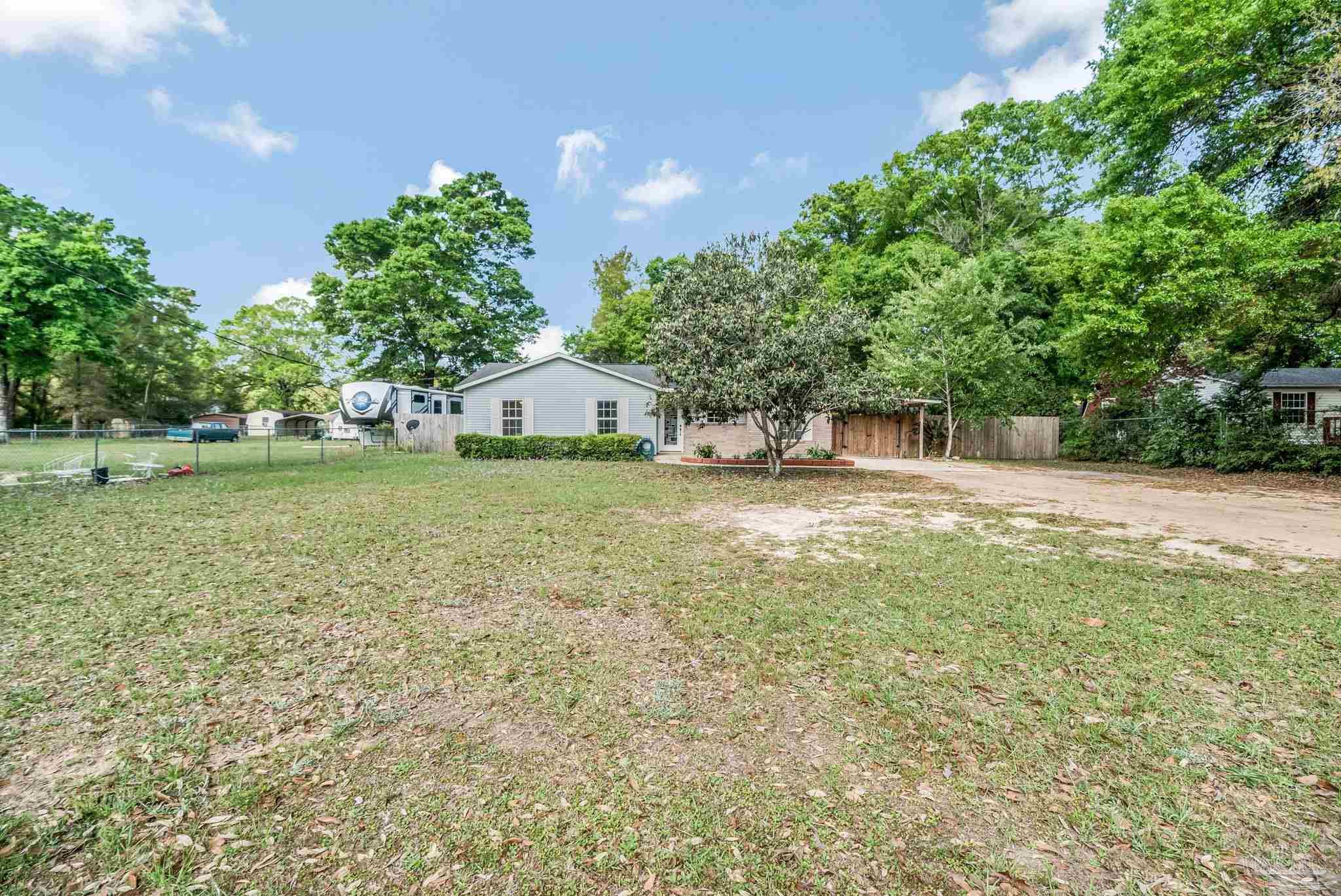 4285 Lindsey Lane Pace, FL 32571 - Photo 2 of 51