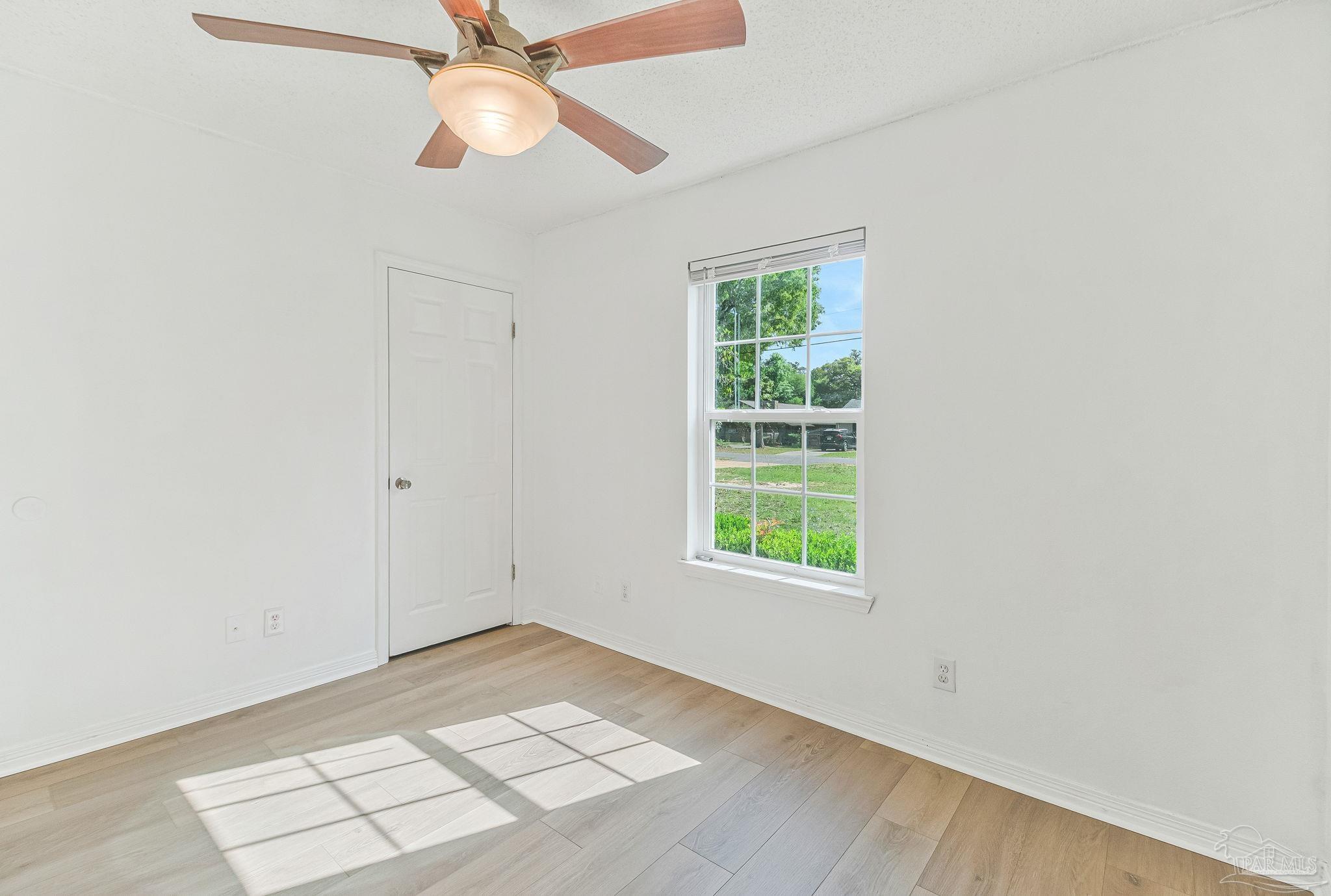 4285 Lindsey Lane Pace, FL 32571 - Photo 9 of 51