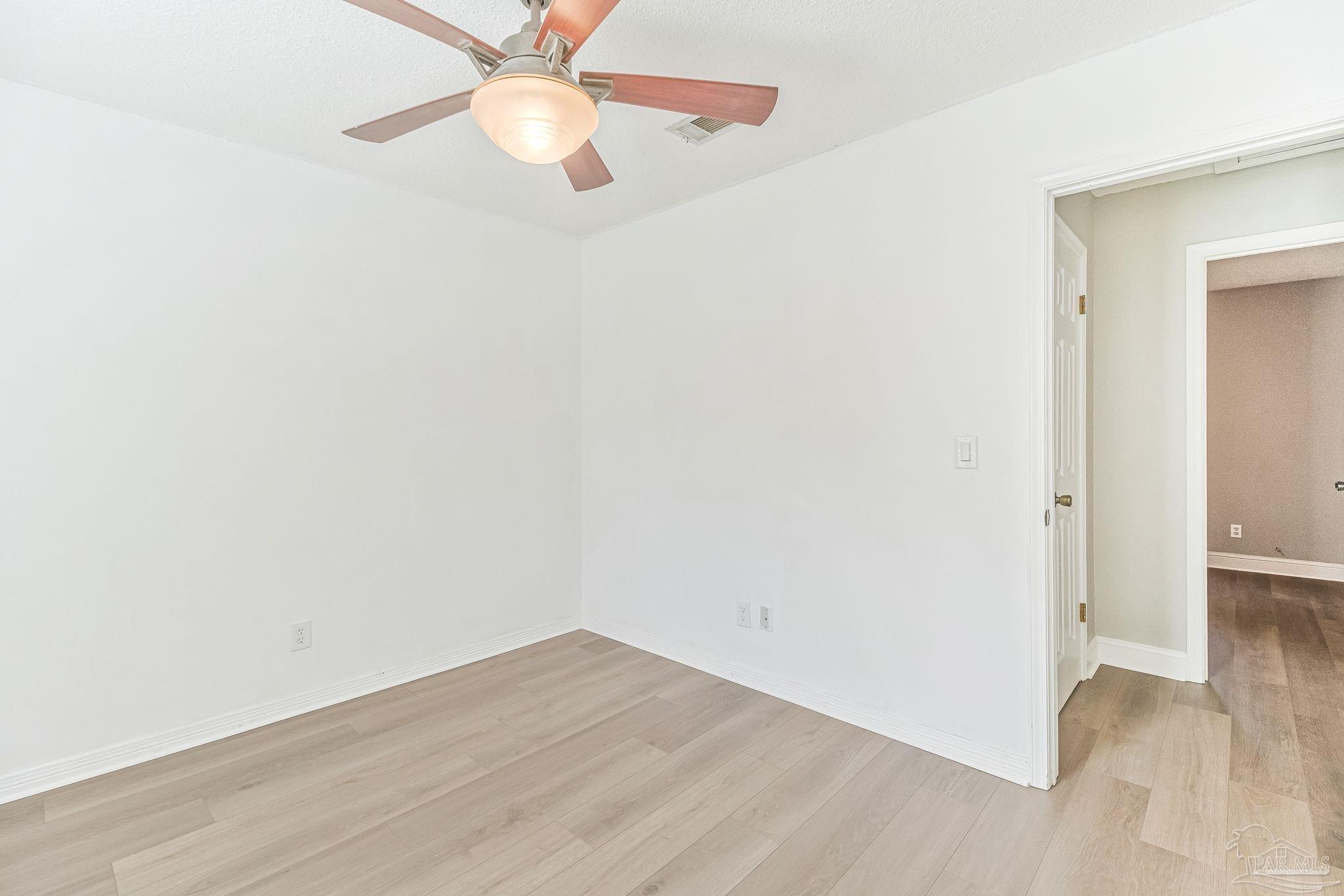 4285 Lindsey Lane Pace, FL 32571 - Photo 10 of 51