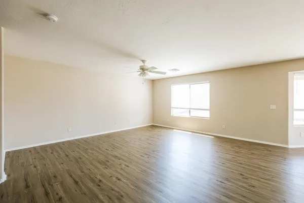 $2,295 | 4310 North 124th Avenue, Avondale, AZ 85392