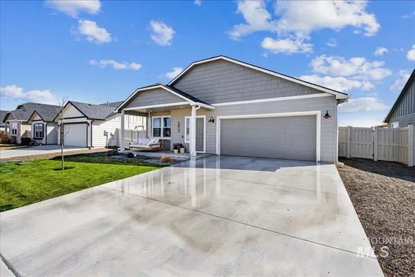$412,500 | 4613 Great Fls Avenue, Caldwell, ID 83607