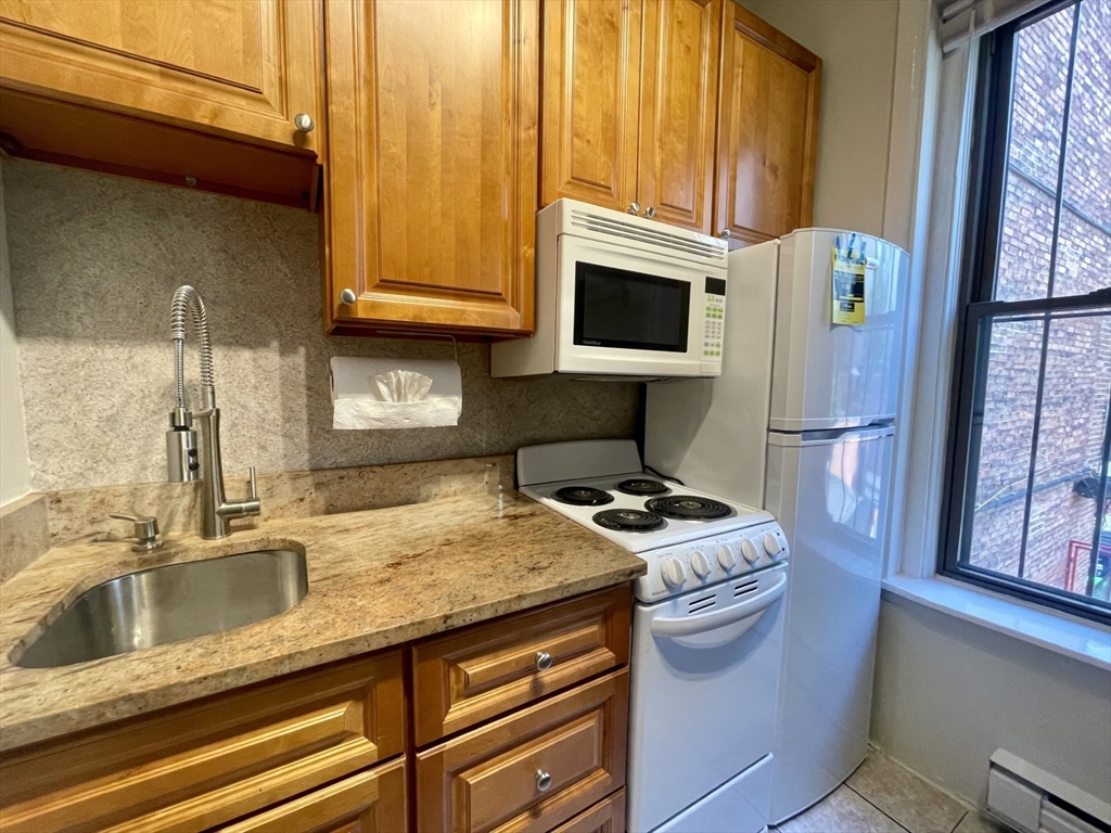115 St Botolph Street, Unit 3 Boston, MA 02115 - Photo 6 of 14