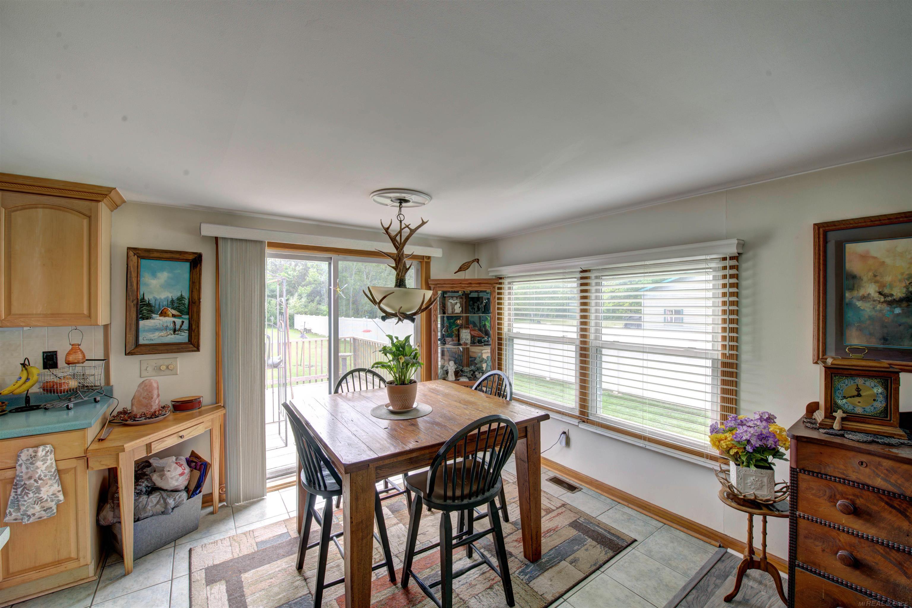 237 South Allen Road St. Clair, MI 48079 - Photo 5 of 30