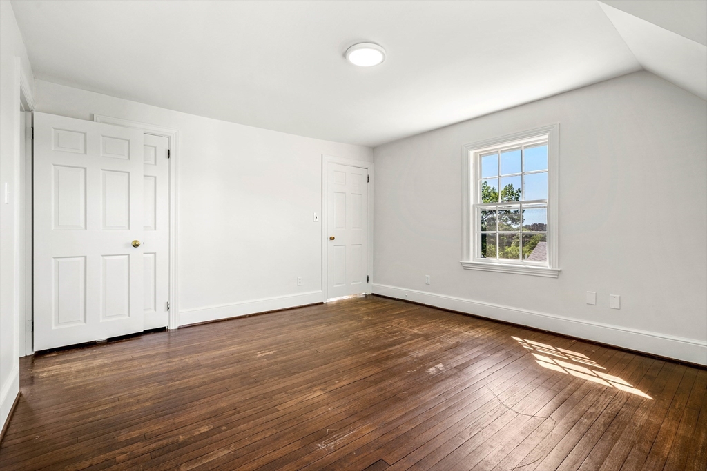 3 Vassar Road Marblehead, MA 01945 - Photo 15 of 29