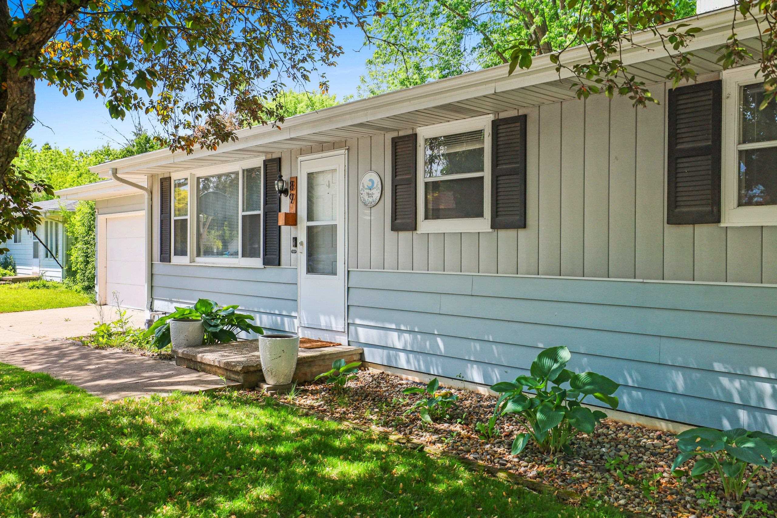 89 Hillock Court Appleton, WI 54914 - Photo 4 of 56