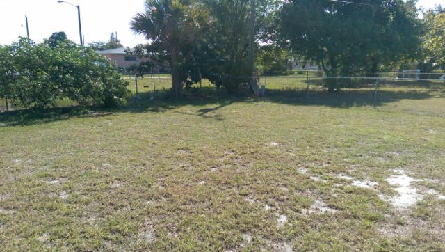 2400 R J Hendley Avenue Riviera Beach, FL 33404 - Photo 2 of 10 2