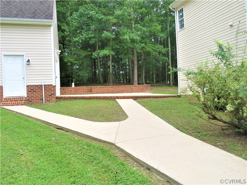 13440 Spring Run Road Midlothian, VA 23112 - Photo 3 of 23