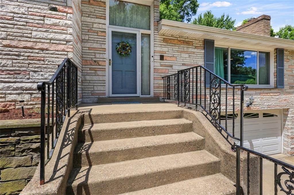 6725 Verona Road Verona, PA 15147 - Photo 3 of 35
