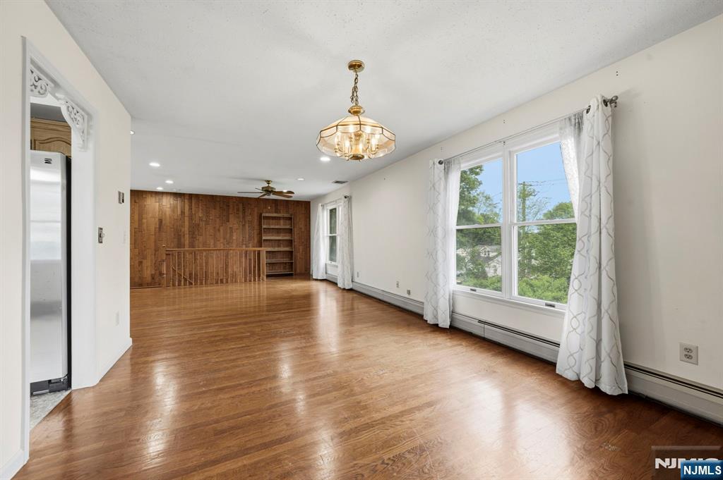 433 Tappan Road Northvale, NJ 07647 - Photo 8 of 39