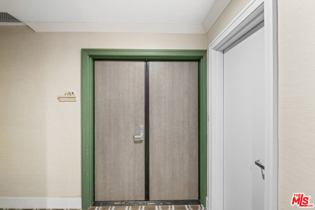 865 Comstock Avenue, Unit 10D/E Los Angeles, CA 90024 - Photo 5 of 49