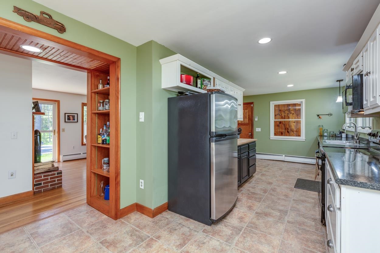 15 Shaker Road Concord, NH 03301 - Photo 11 of 34