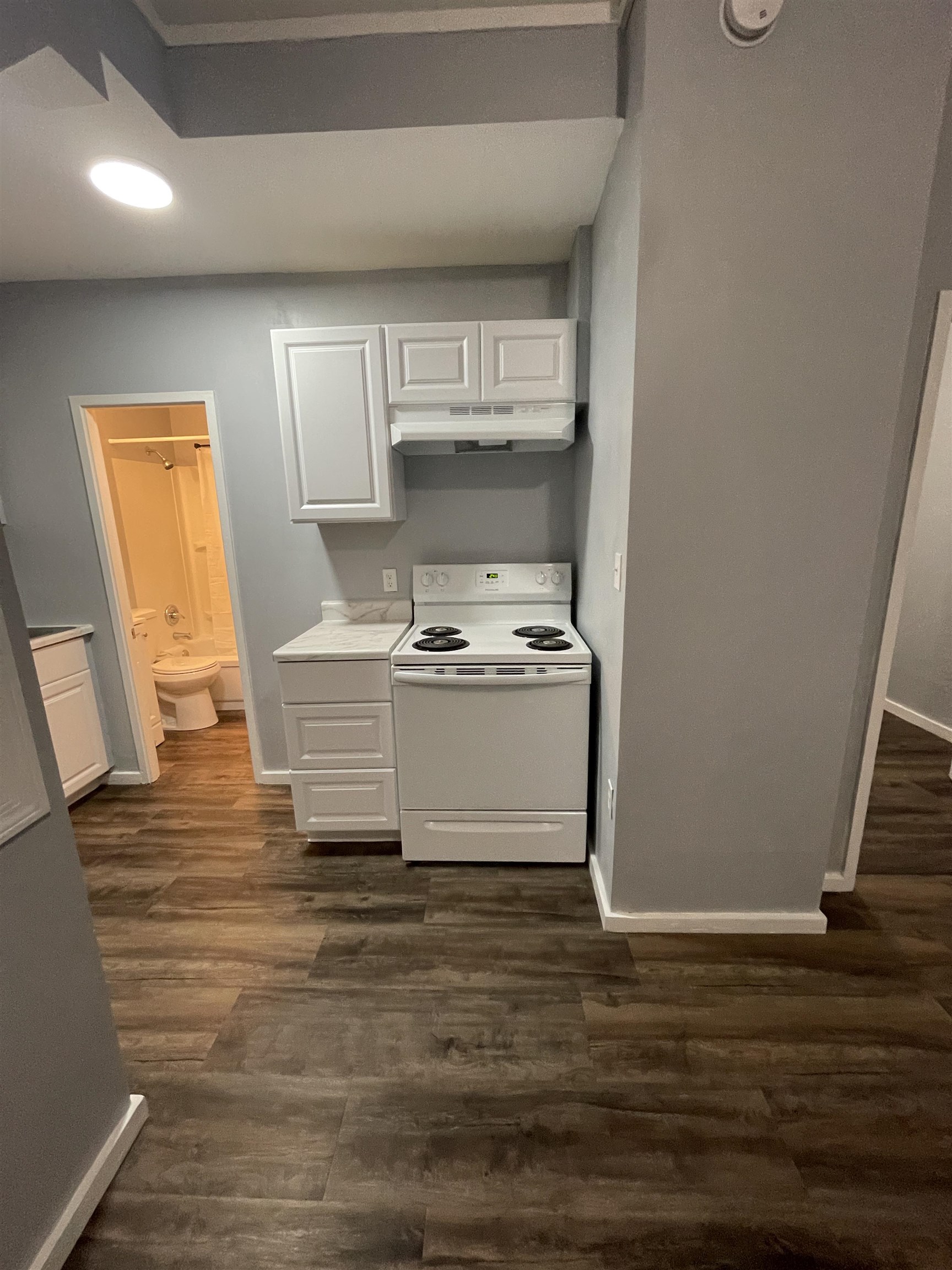 66 Orange Street Manchester, NH 03104 - Photo 6 of 23