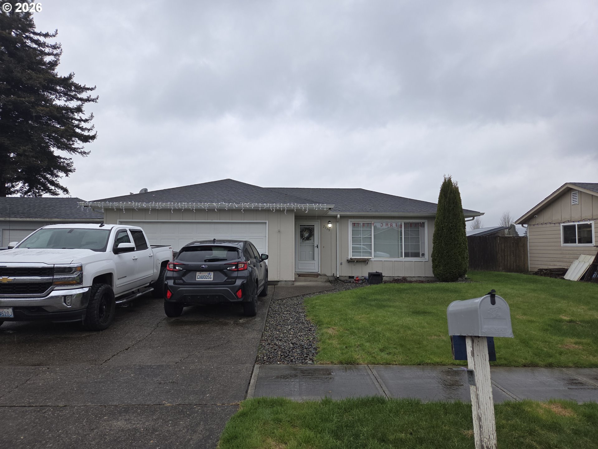 2329 Jennifer Place Longview, WA 98632 - Photo 2 of 29