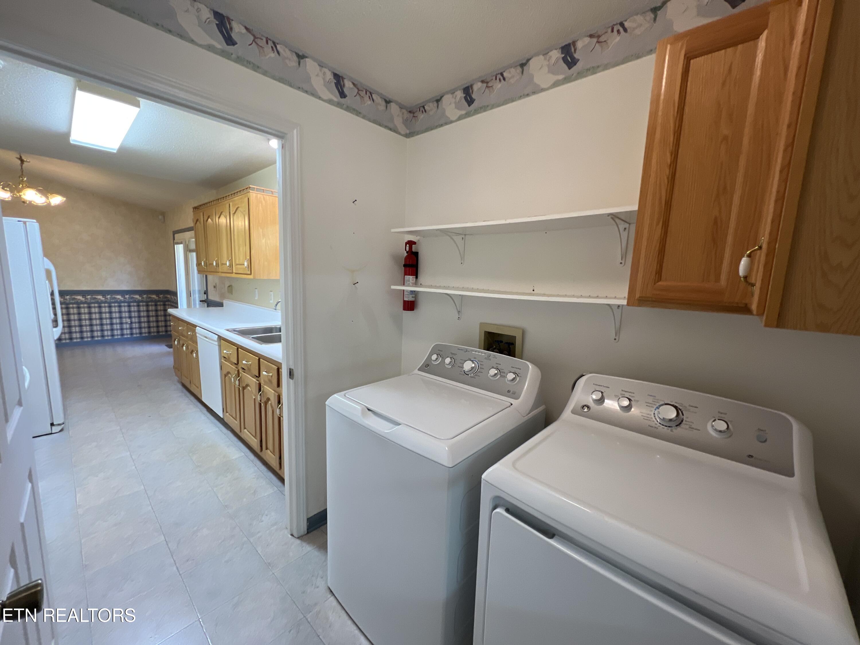 1252 Cook Road Crossville, TN 38555 - Photo 17 of 43 image