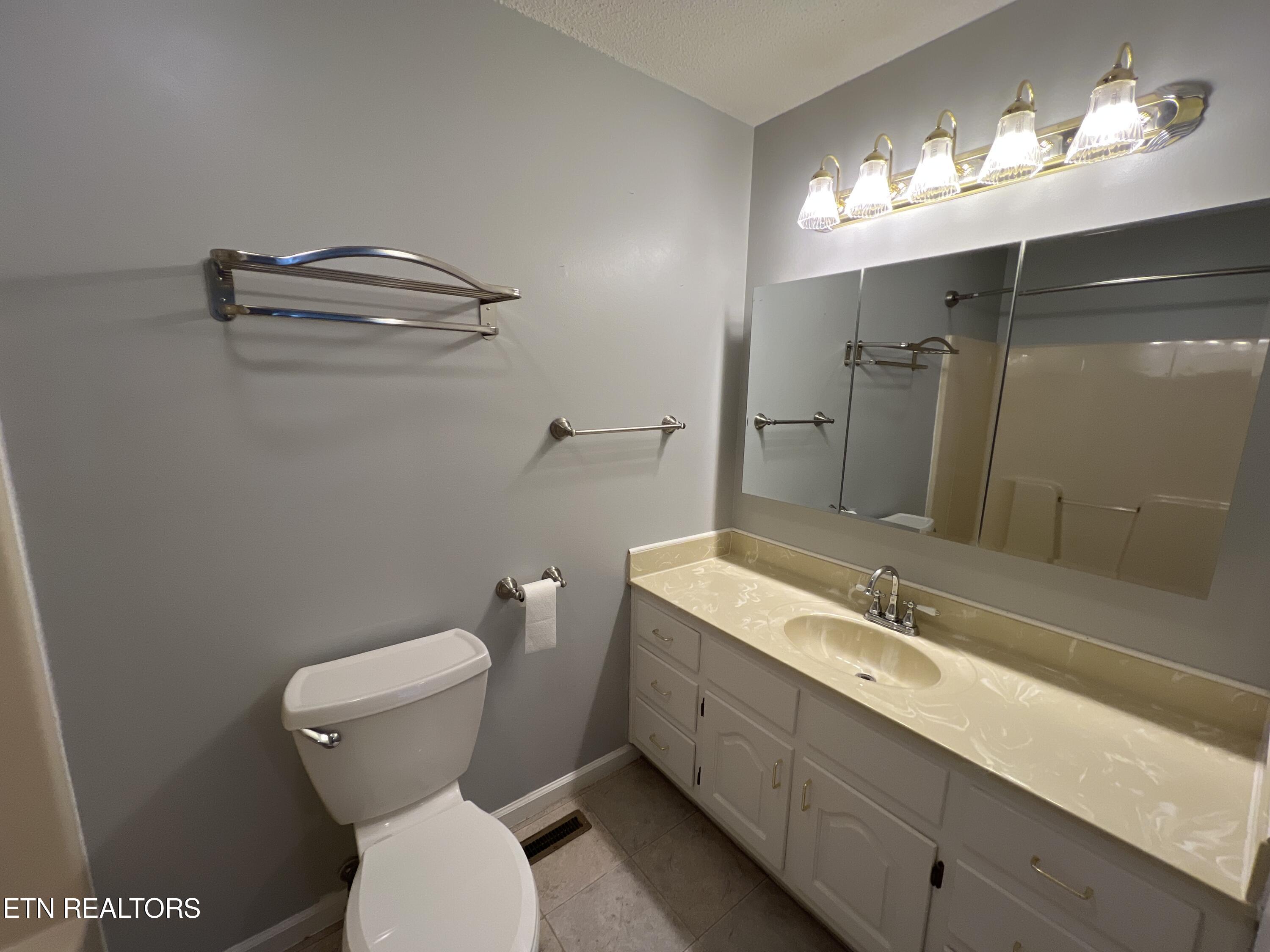 1252 Cook Road Crossville, TN 38555 - Photo 29 of 43 image