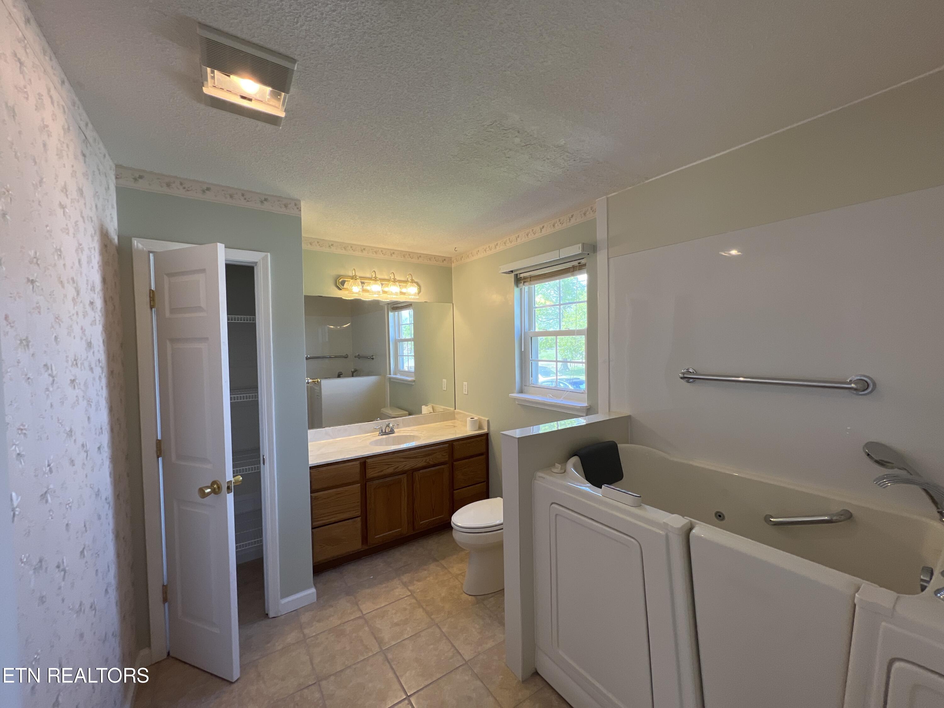 1252 Cook Road Crossville, TN 38555 - Photo 38 of 43 image