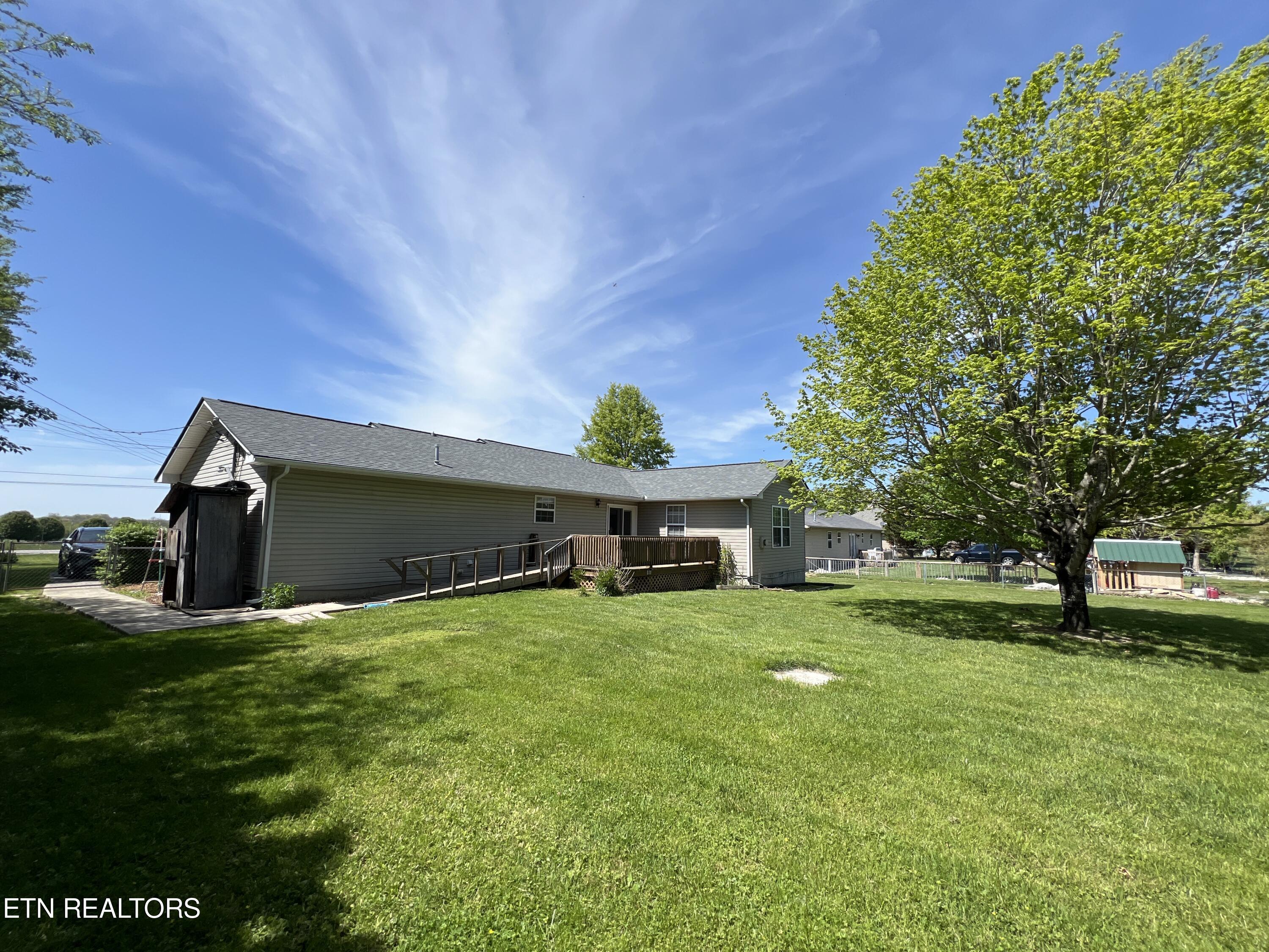 1252 Cook Road Crossville, TN 38555 - Photo 5 of 43 image