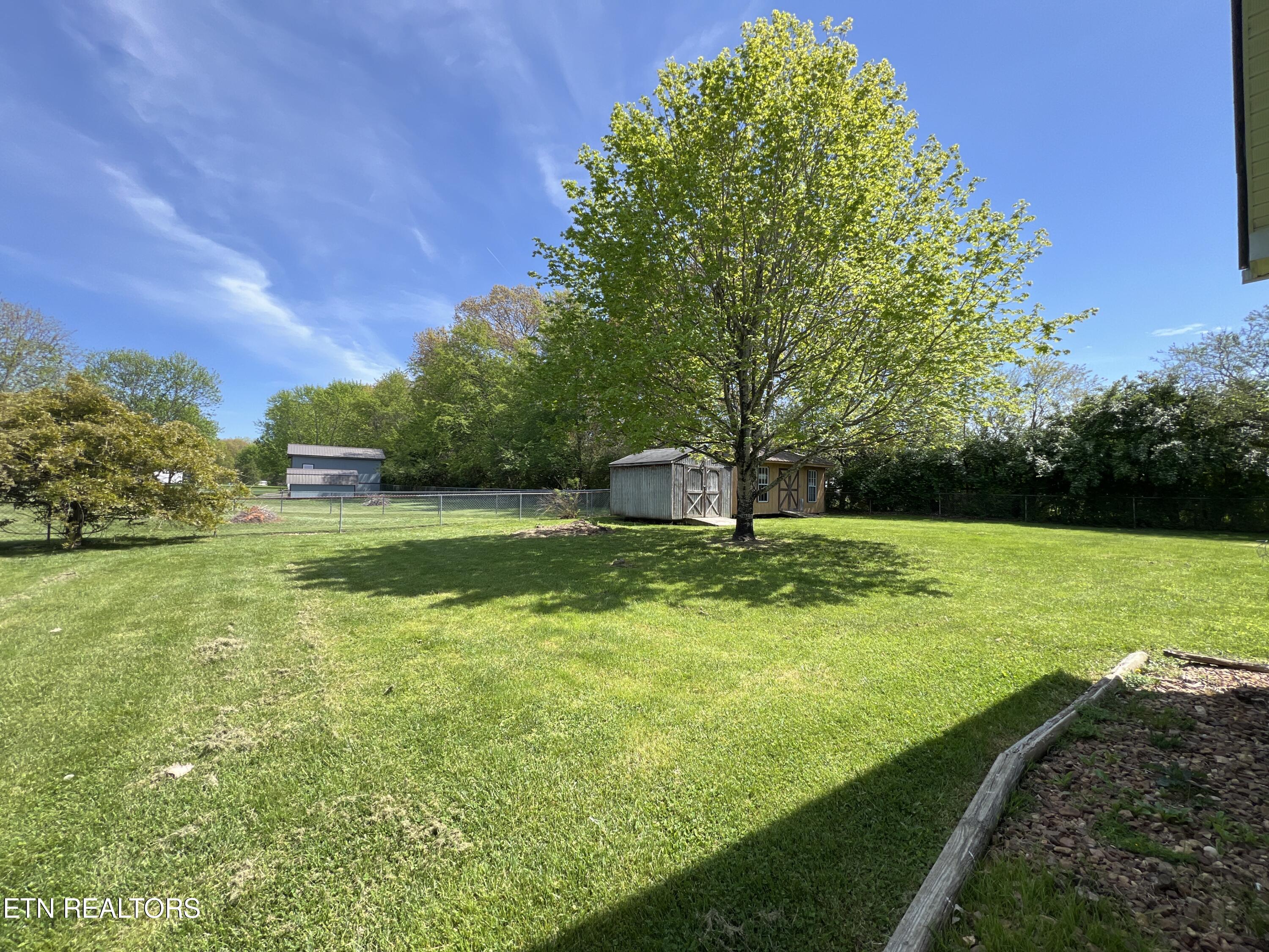 1252 Cook Road Crossville, TN 38555 - Photo 9 of 43 image
