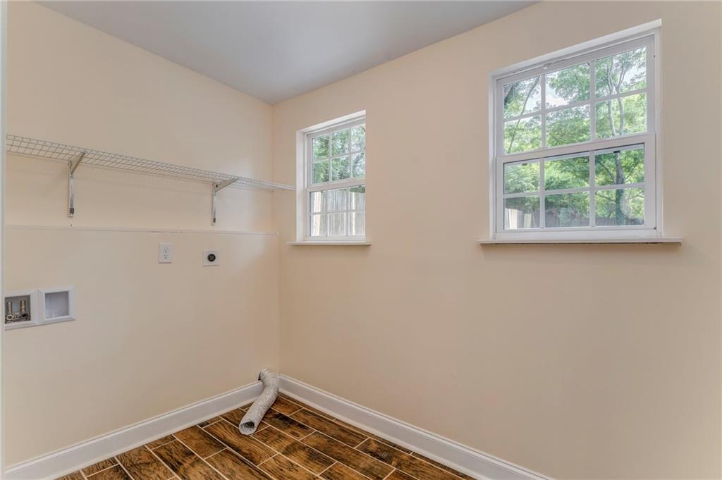 310 Kingston Avenue Northeast Rome, GA 30161 - Photo 31 of 45 a view of small space with wooden floor and windows
