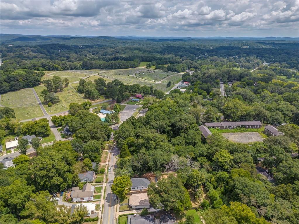 310 Kingston Avenue Northeast Rome, GA 30161 - Photo 6 of 45 a view of a houses with a yard