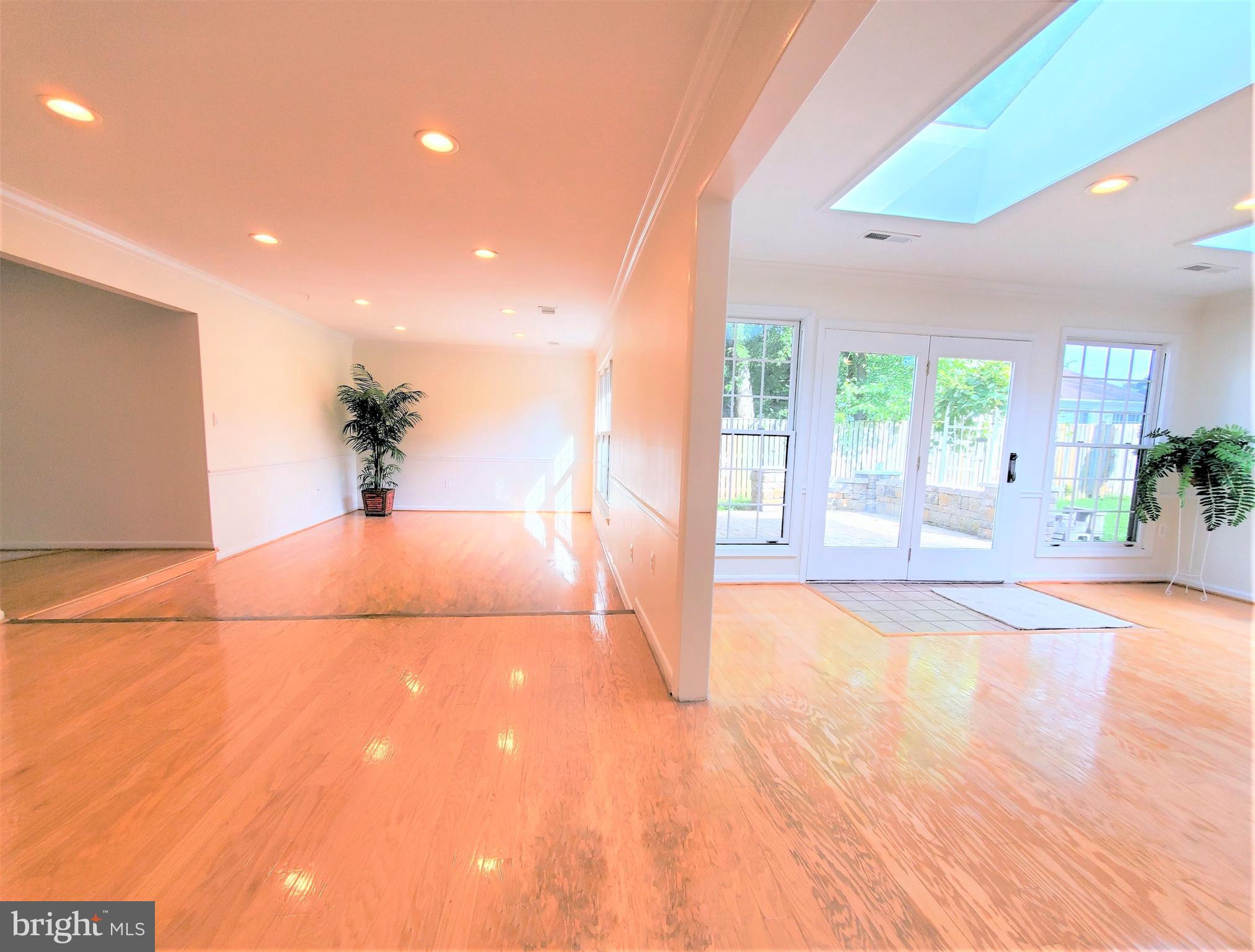 12713 Builders Road Herndon, VA 20170 - Photo 5 of 41 Gallery Image 5