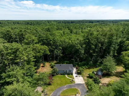 $550,000 | 50 Spring Street, Plympton, MA 02367