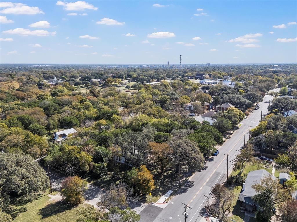 2623 North 15th A Street Waco, TX 76708 - Photo 22 of 23 an aerial view of multiple house