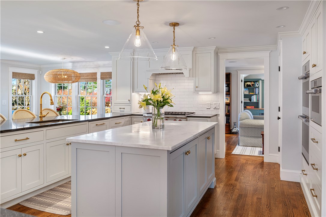 7 Harbour Road Barrington, RI 02806 - Photo 6 of 14