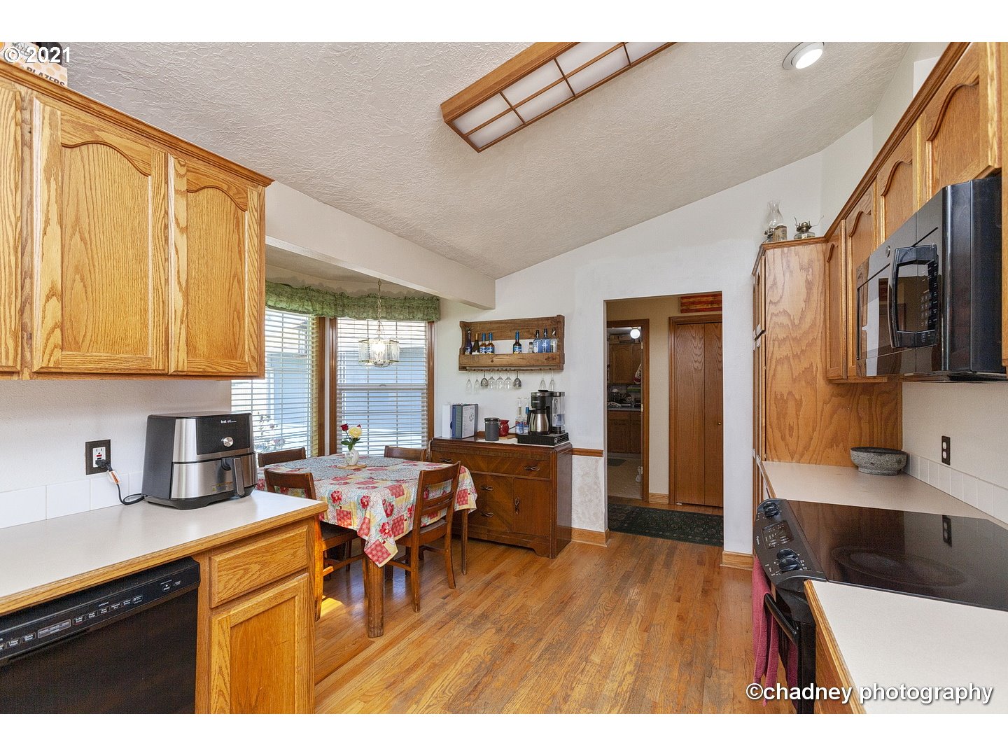 188 Barker Road Oregon City, OR 97045 - Photo 5 of 21 Gallery Image 5