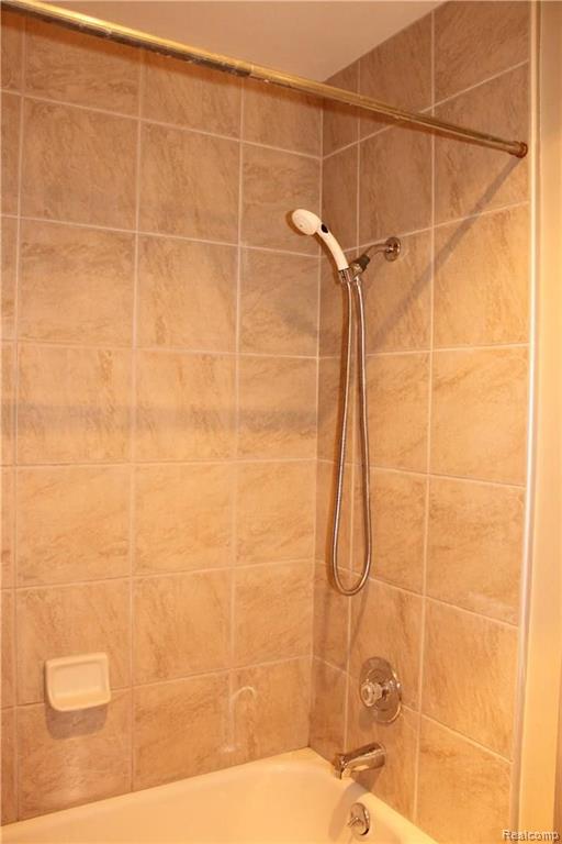 351 South Crooks Road Clawson, MI 48017 - Photo 21 of 24 Gallery Image 21