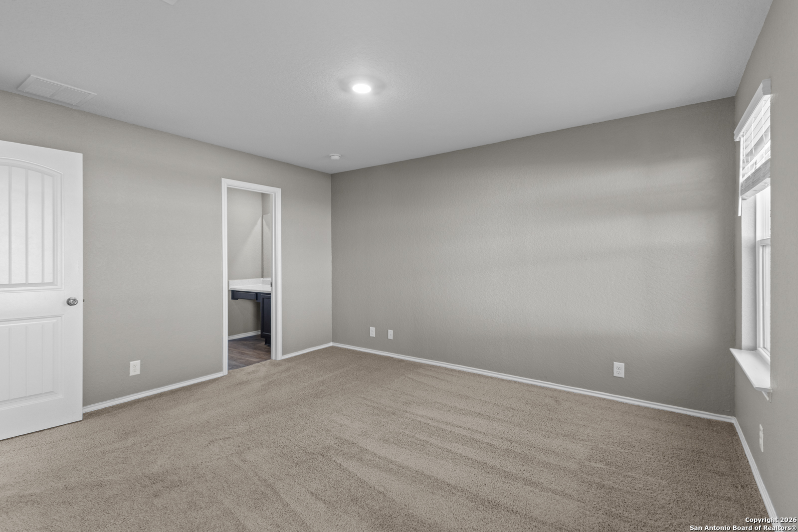 4106 Winterfell Pass Converse, TX 78109 - Photo 16 of 31 an empty room with windows