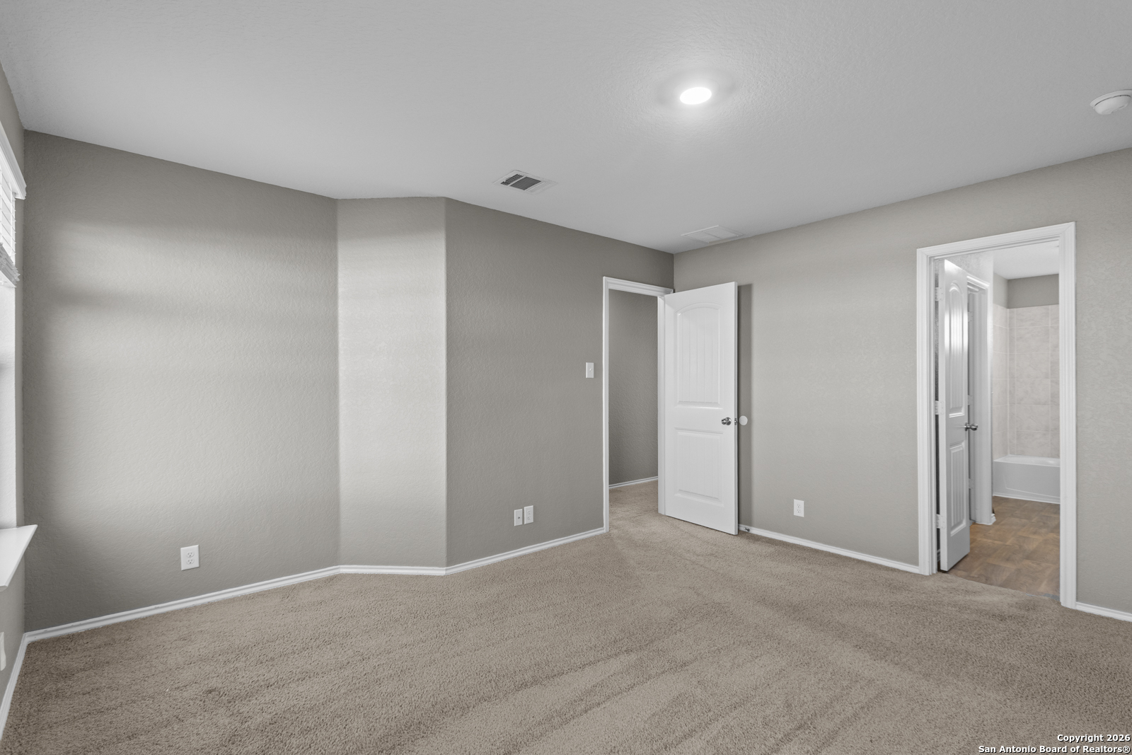 4106 Winterfell Pass Converse, TX 78109 - Photo 17 of 31 a view of an empty room