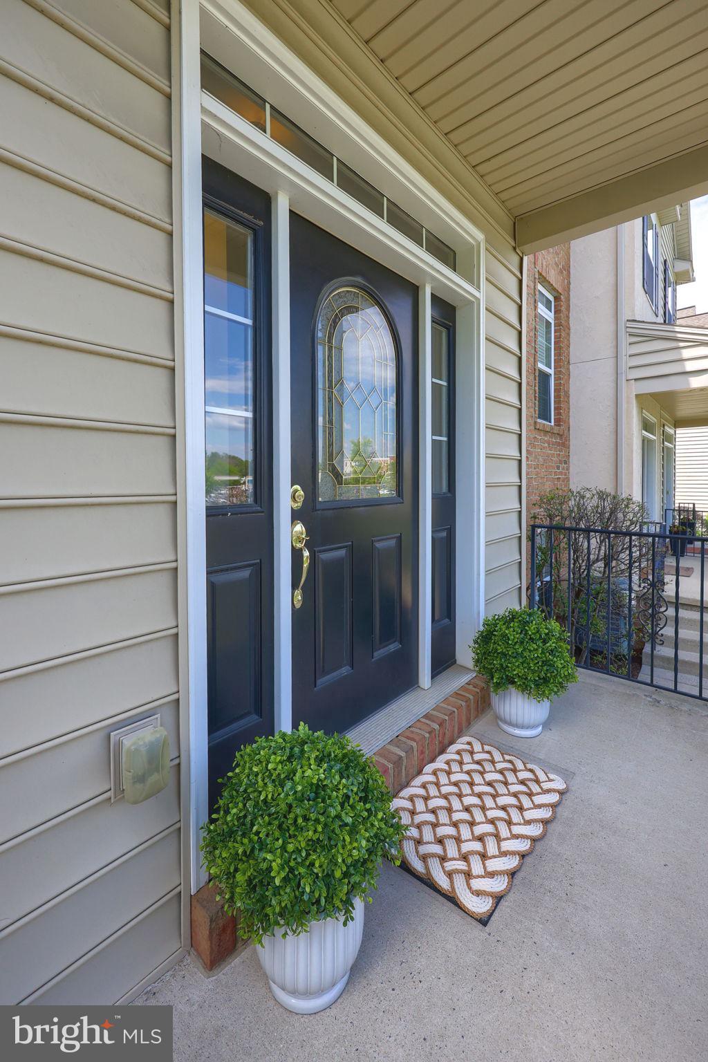 616 Petersburg Road Lancaster, PA 17601 - Photo 5 of 40 Front porch and entrance