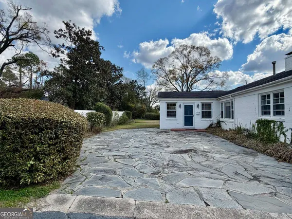 $349,700 | 1206 Center Drive, Vidalia, GA 30474