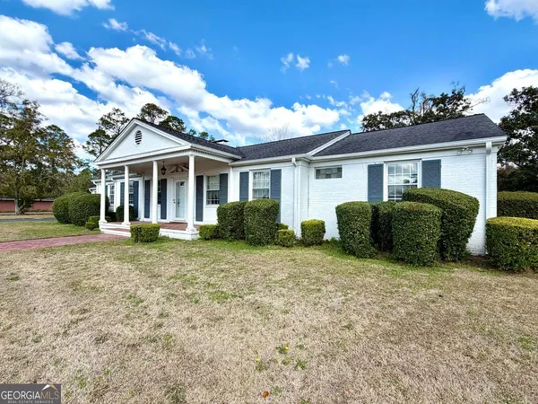 $349,700 | 1206 Center Drive, Vidalia, GA 30474