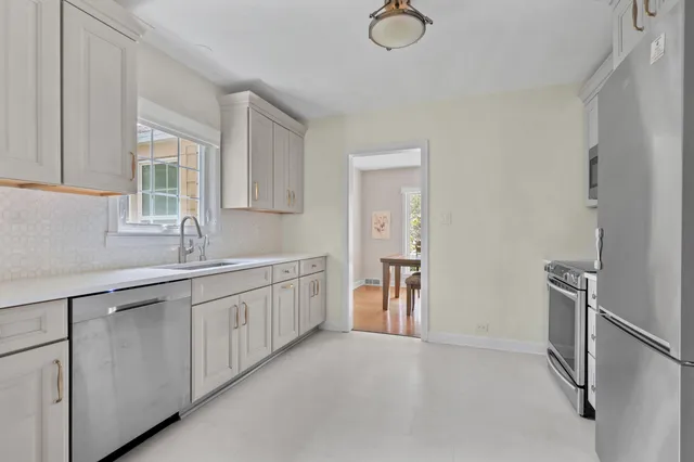 $364,900 | 129 South Jackson Street, Elkhorn, WI 53121