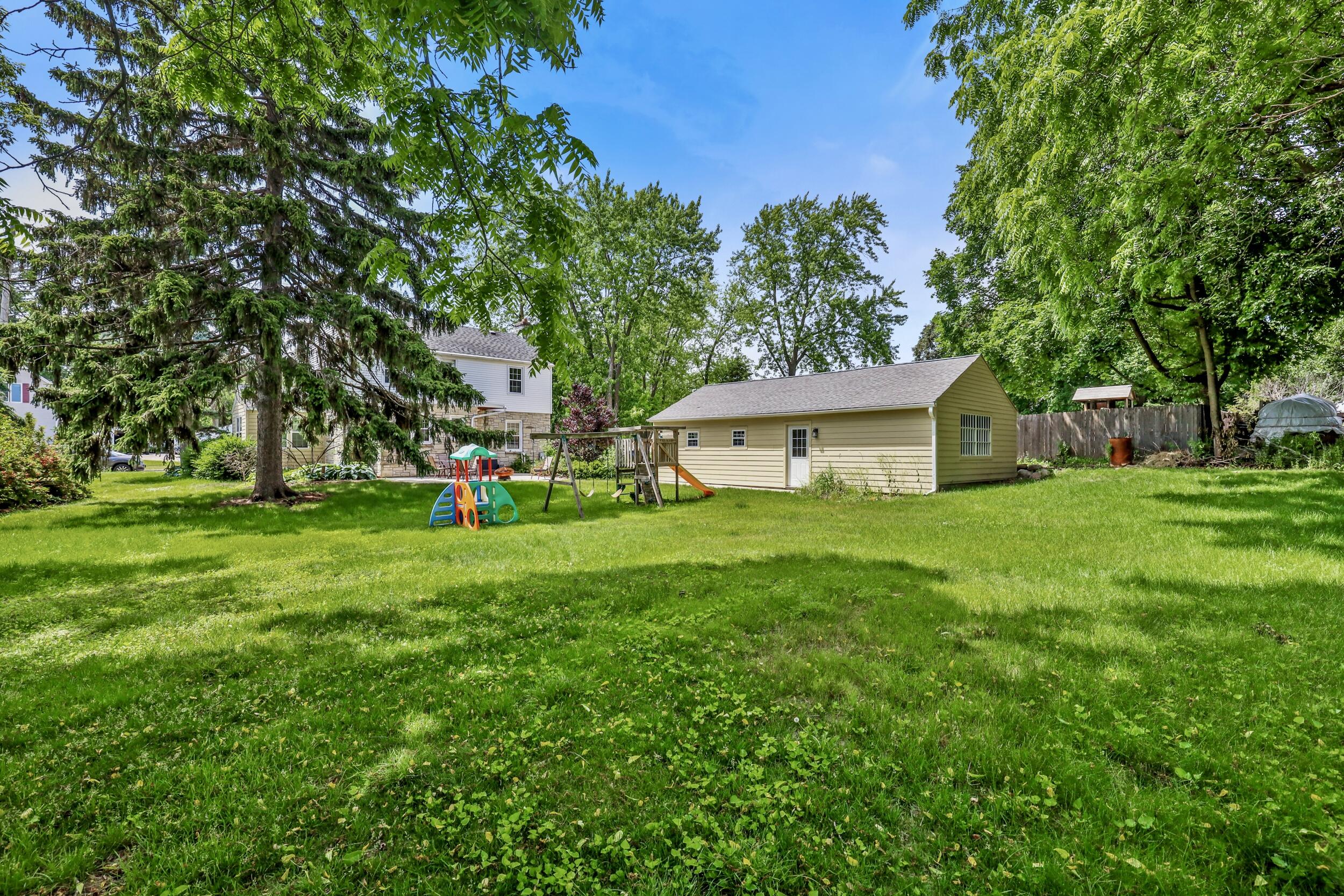 129 South Jackson Street Elkhorn, WI 53121 - Photo 6 of 27 photo jun 17 2025, 1 45 32 am