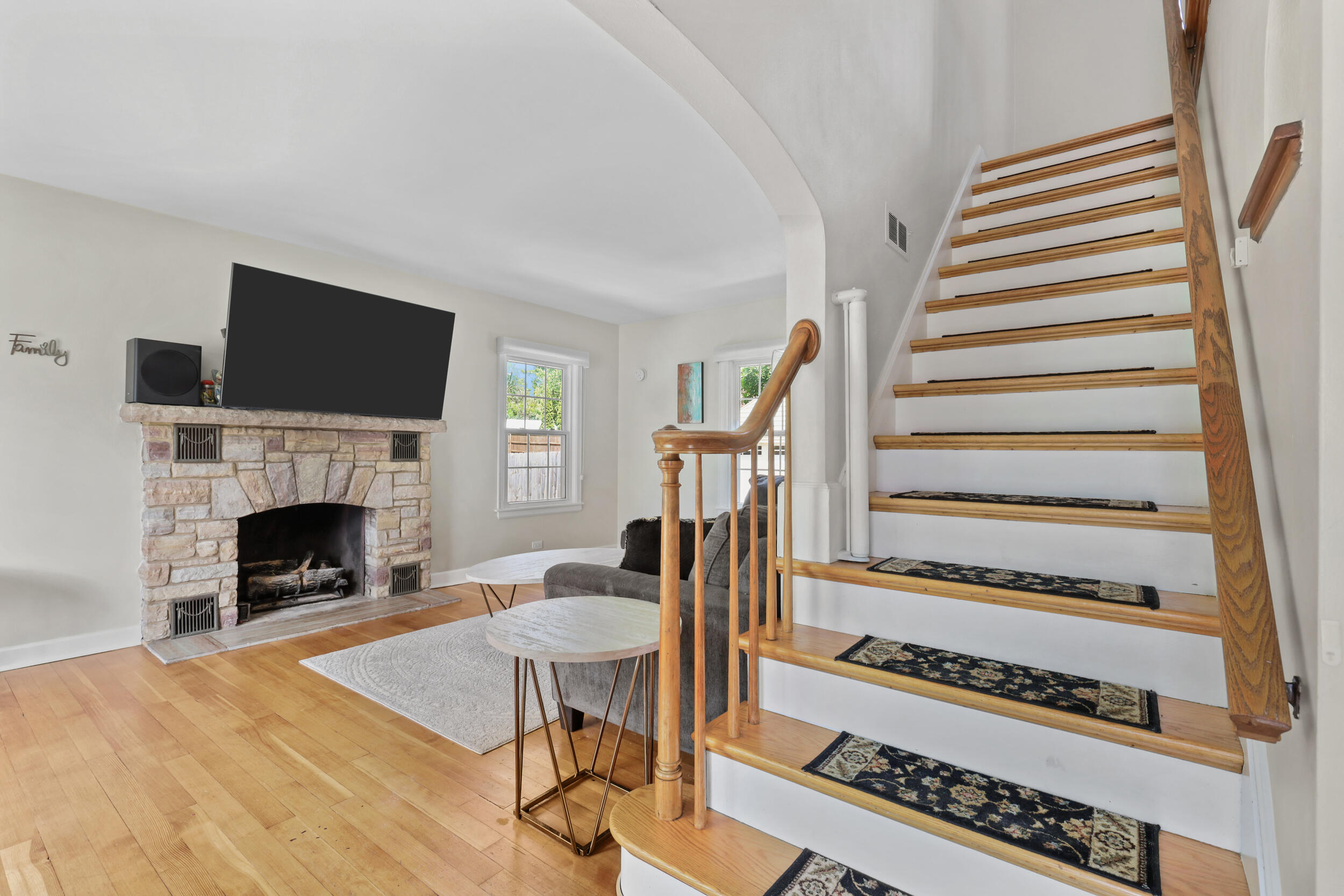 129 South Jackson Street Elkhorn, WI 53121 - Photo 7 of 27 photo jun 17 2025, 1 19 43 am (2)