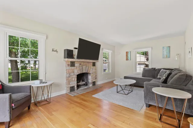 $364,900 | 129 South Jackson Street, Elkhorn, WI 53121