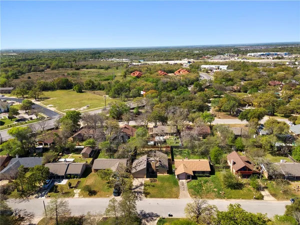 $260,000 | 3204 Heatherwood Drive, Bryan, TX 77801