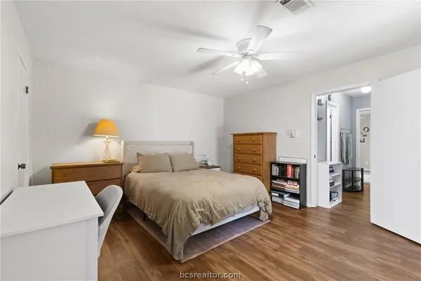 $260,000 | 3204 Heatherwood Drive, Bryan, TX 77801