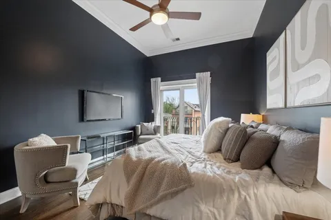 $749,990 | 1423 West Belmont Avenue, Unit 4, Chicago, IL 60657