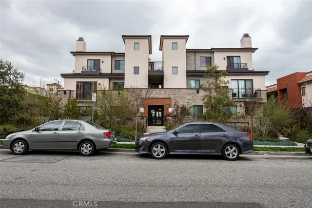 $4,500 | 330 Salem Street, Unit 204, Glendale, CA 91203