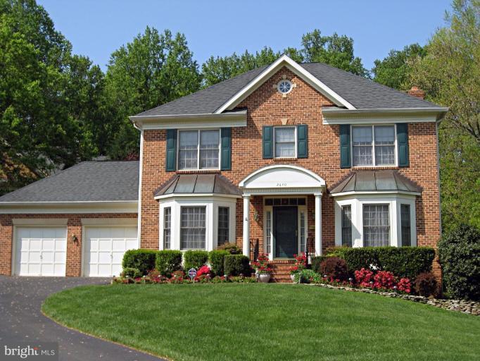 2640 Military Road Arlington, VA 22207 - Photo 1 of 19 Exterior (Main)