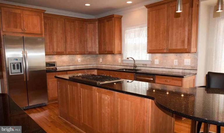 2640 Military Road Arlington, VA 22207 - Photo 3 of 19 Kitchen #2