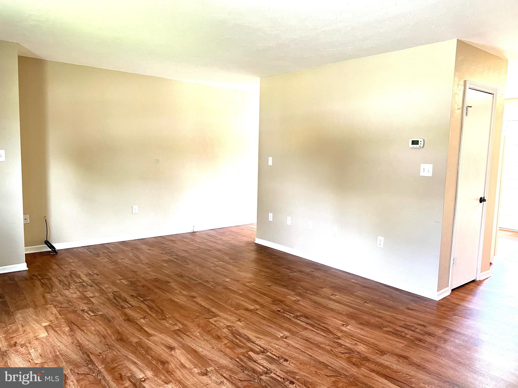 25 Oneill Avenue Hanover, PA 17331 - Photo 4 of 8 Gallery Image 4