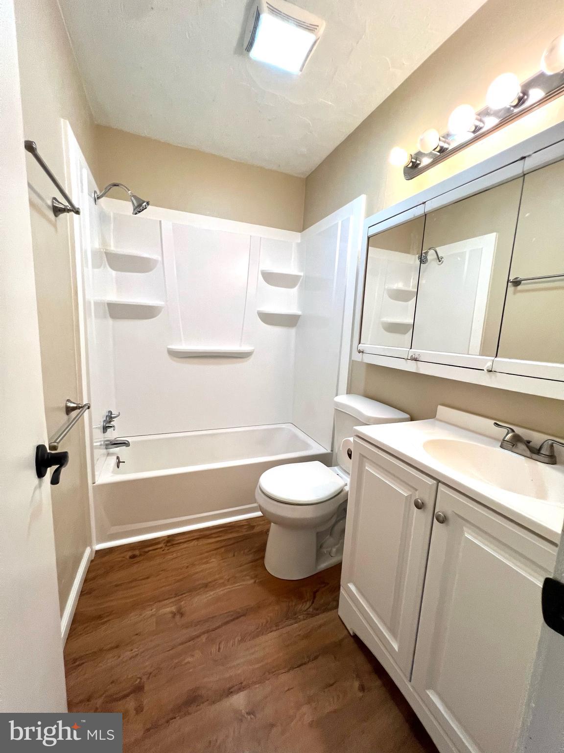 25 Oneill Avenue Hanover, PA 17331 - Photo 5 of 8 Gallery Image 5